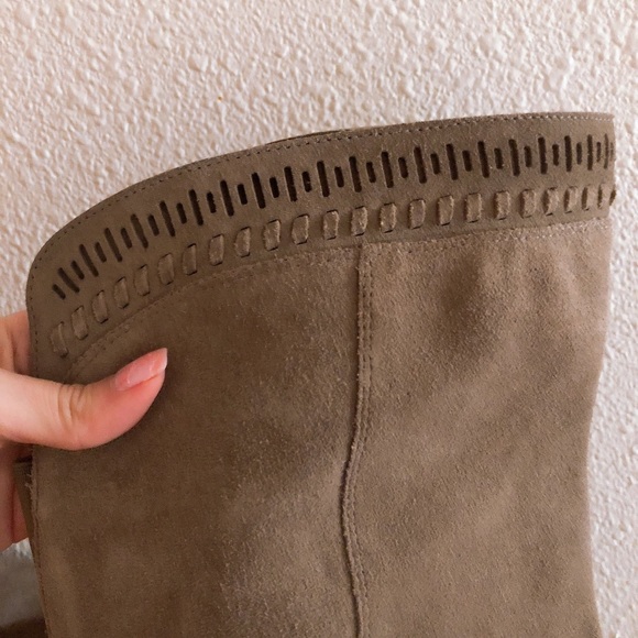 Vince Camuto Focy Verona Heeled Boots - Picture 3 of 7